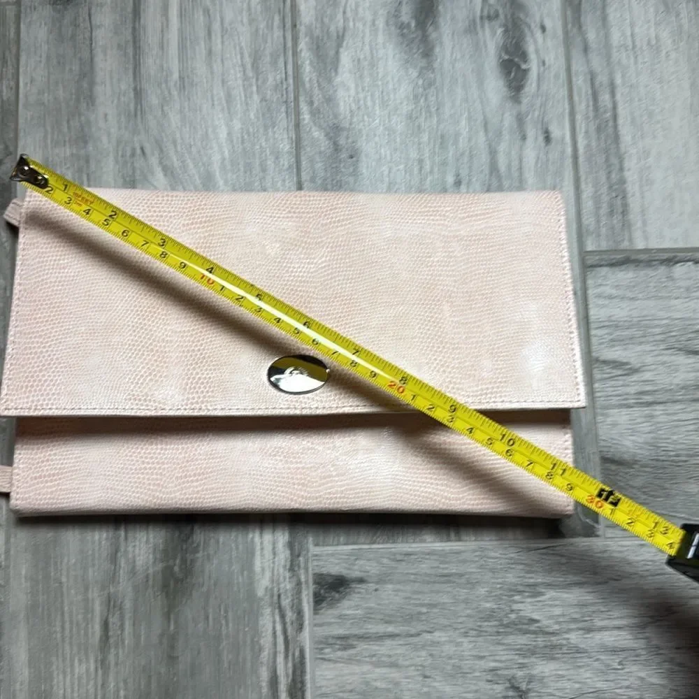 Pottery Barn Wolf Ladies Light Pink Fold-Over Closure Jewelry Portfolio